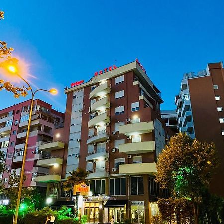 Prince Hotel Тирана Екстериор снимка