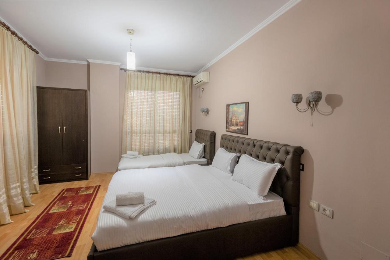 Prince Hotel Тирана Екстериор снимка