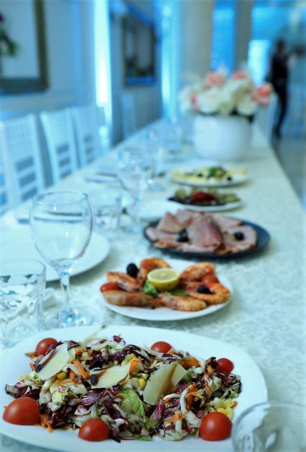 Prince Hotel Тирана Екстериор снимка